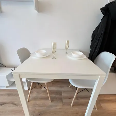 Apartment Wroclaw Colorful And Cosy Near Unss And Nsa W Wifi *
