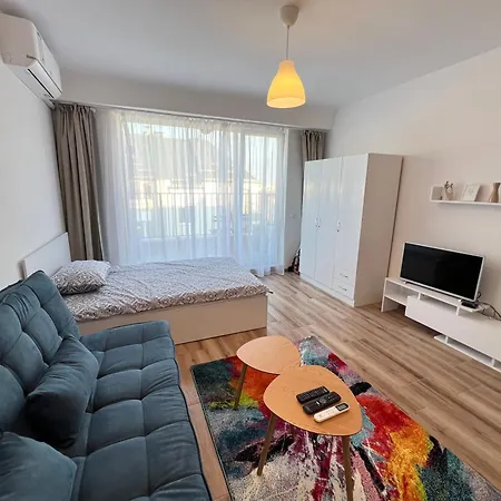 Apartment Wroclaw Colorful And Cosy Near Unss And Nsa W Wifi